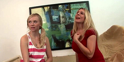 Two lovely blondes are sharing lucky fellow's cock in 3some