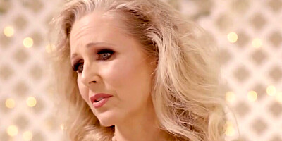 Busty milf fingers teen stepdaughters pussy before wedding