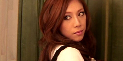 SEXY GIRL SUCKS CUM OFF DICK AFTER A HARDCORE FUCK