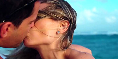 Threesome, friends’ dreams come true!