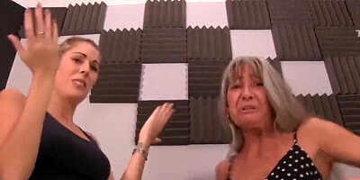 Step MotherSister1252