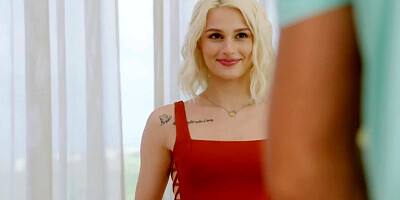 VIXEN Outlaws Christy & BF share one last night of passion