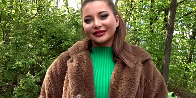 Public Agent Anna Polina gets her Perfect Boobs out for a Fucking