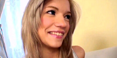 Stranger agrees to give a guy she had just met a blowjob