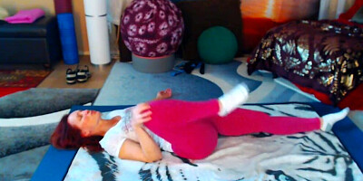 Amateur MILF is practicing some yoga in front of the camera