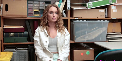 Daisy gets fucked against the desk by horny officer