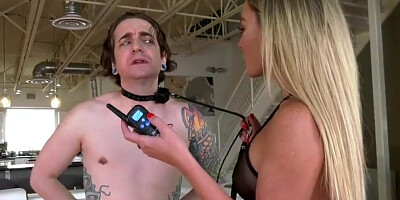 熟女女王调教家奴，这次是ass Worship