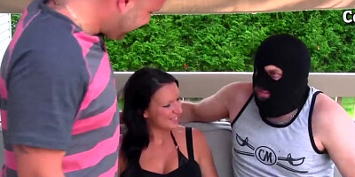 Got Mum - Bored Suburban Wife Fucked by 2 Strangers with Masks