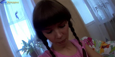 Young Step Mom Juliana Gives Handjob Well Her Dad's Friend