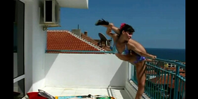Sexy Skinny Flexible Bikini Contortion