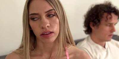 Khloe Kapri teases a man with her bubble butt and gets fucked