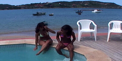 Horny Isabella and Debbie wank with double head dildo