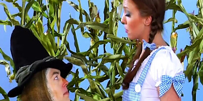 Wizard of Oz Holiday Parody with Arousing Love Session