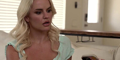 Two remarkable MILFs are having wild dick-riding competition in 4some