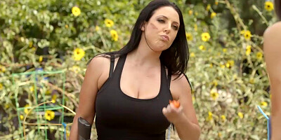 A World Without Men - Angela White, Kendra Spade