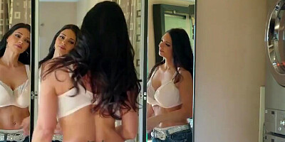 Delicious Lesbians - Mindi Mink