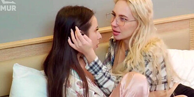 Stepmom teaches her daughter to make love