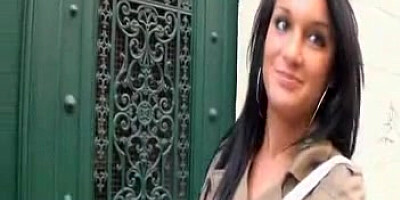 French Beurette Youna