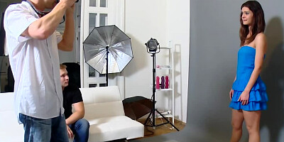 Petite teen girl gets used by her photographer