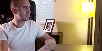 Full-bosomed mom Holly Halston is being fucked by a horny stud