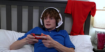 My Santa Dad Creampie His New Wife As A Present - Queen Rogue