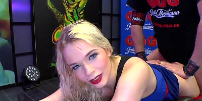 Blonde harlot loves giving blowjobs and is a big fan of a golden shower