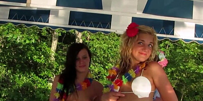 Camera caught a couple of topless babes while on their summer vacation