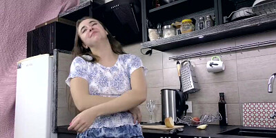 Mara Gri Masturbates by her Washing Machine