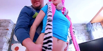 Banging Family - Teenie Ask To Her Uncle How To Do Anal