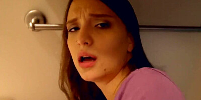 Step Siblings Caught - Getting Sucked By Stepsis While She Pees S8:E10