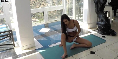 Long legged stepsister gets cramp & a dick