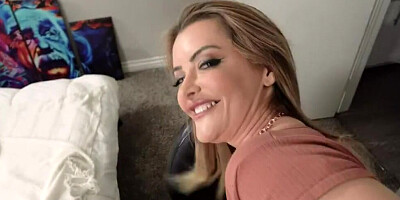 Blonde MILF Linzee Ryder sucks Alex Jett's cock and gets fucked