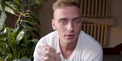 TUTOR4K. Guy isnt satisfied with grade and he penetrates tutors pussy