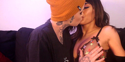 Janice Griffith and Leigh Raven Fuck Each Others Asshole