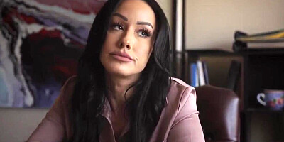 Stepmom Jennifer White Watch Porn With Her Son