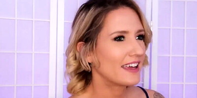 Teen Babe Gets Her Pussy Drilled