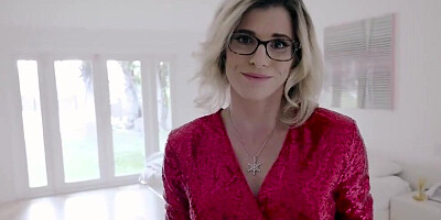 Step Mom Sucks me off for the Holidays POV