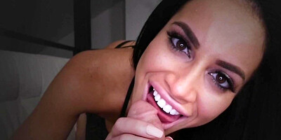 Silicone lips of sultry Latina wench are perfect for cocksucking