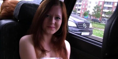 Blowjob and hot fuck in the car