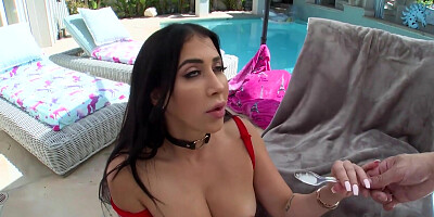 Curvaceous Latina gets a creampie after being fucked