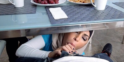 Two Arab women shared a hard man meat