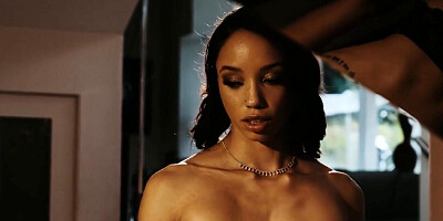 Pianist hottie shows her bare bum and really gets into it