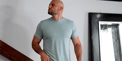 Bootylicious MILF oils-up her booty while riding that hard cock