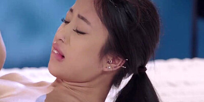 Jade Kush is wrapping her cunt around Johnni Black's hard piston