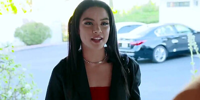 Hot Ebony Teen makes her Neighbor Cheat on his Girlfrien