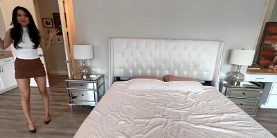 HouseHumpers Super Hot Real Estate Agent Walks in on Couple Fucking in Her Open House