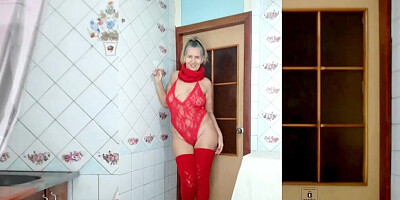 Chubby MILF poses in red lingerie and dances for the webcam