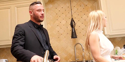 Sneaky alix lynx and the tits of glory