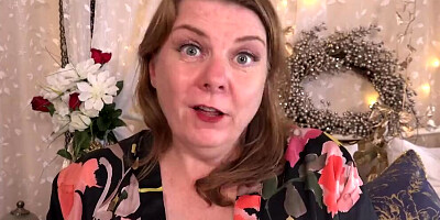 Curvy Mature Woman Talks Dirty While Playing with Her Cunt