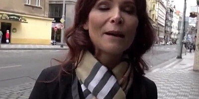 Remarkable MILF agrees to have sex with a complete stranger